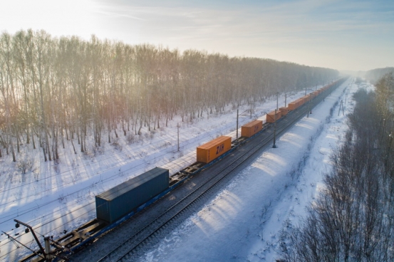 Транзитное ускорение: новые вагоны разгонят контейнерные поезда