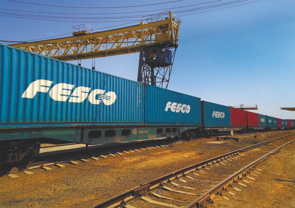 FESCO и Rail Cargo Logistics-RUS отправили первую партию масла во флекситанках в Китай